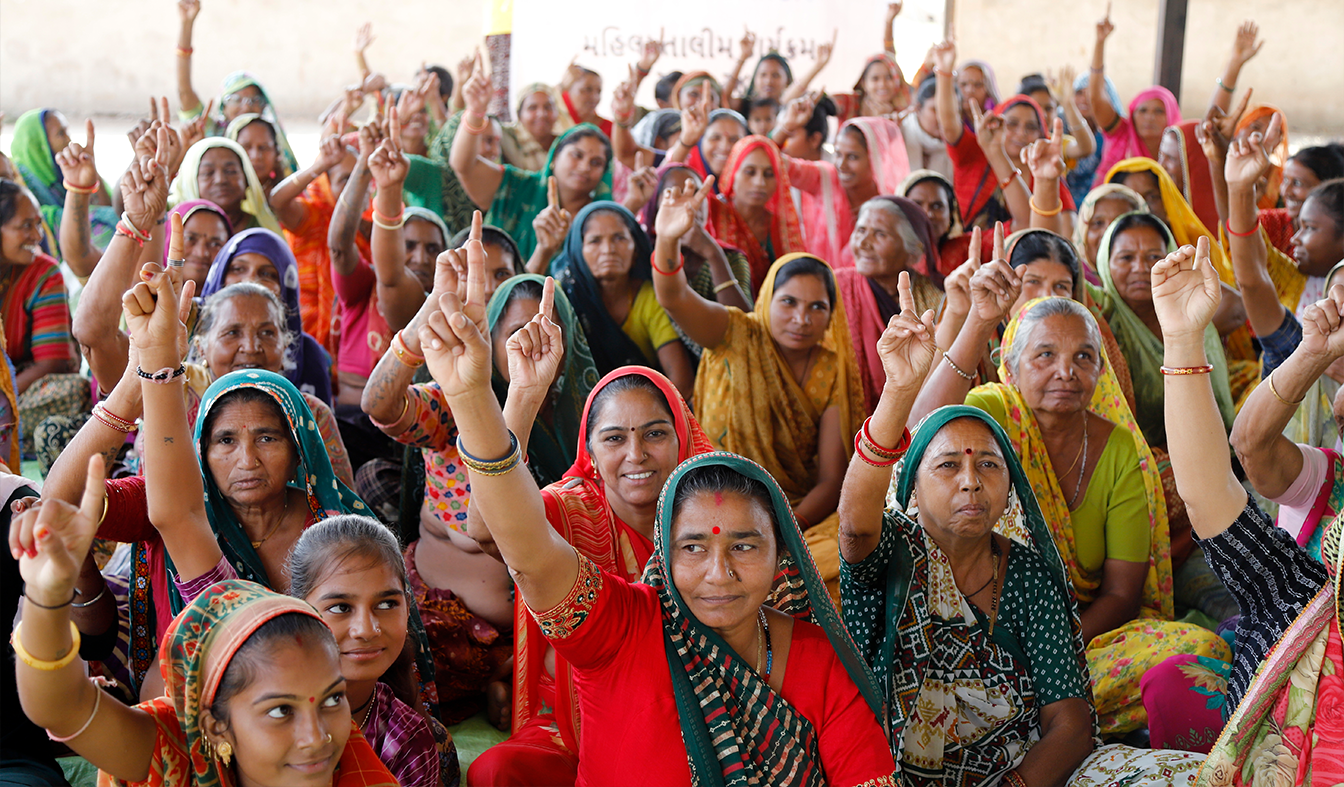 A vivid display of the aurora borealis.